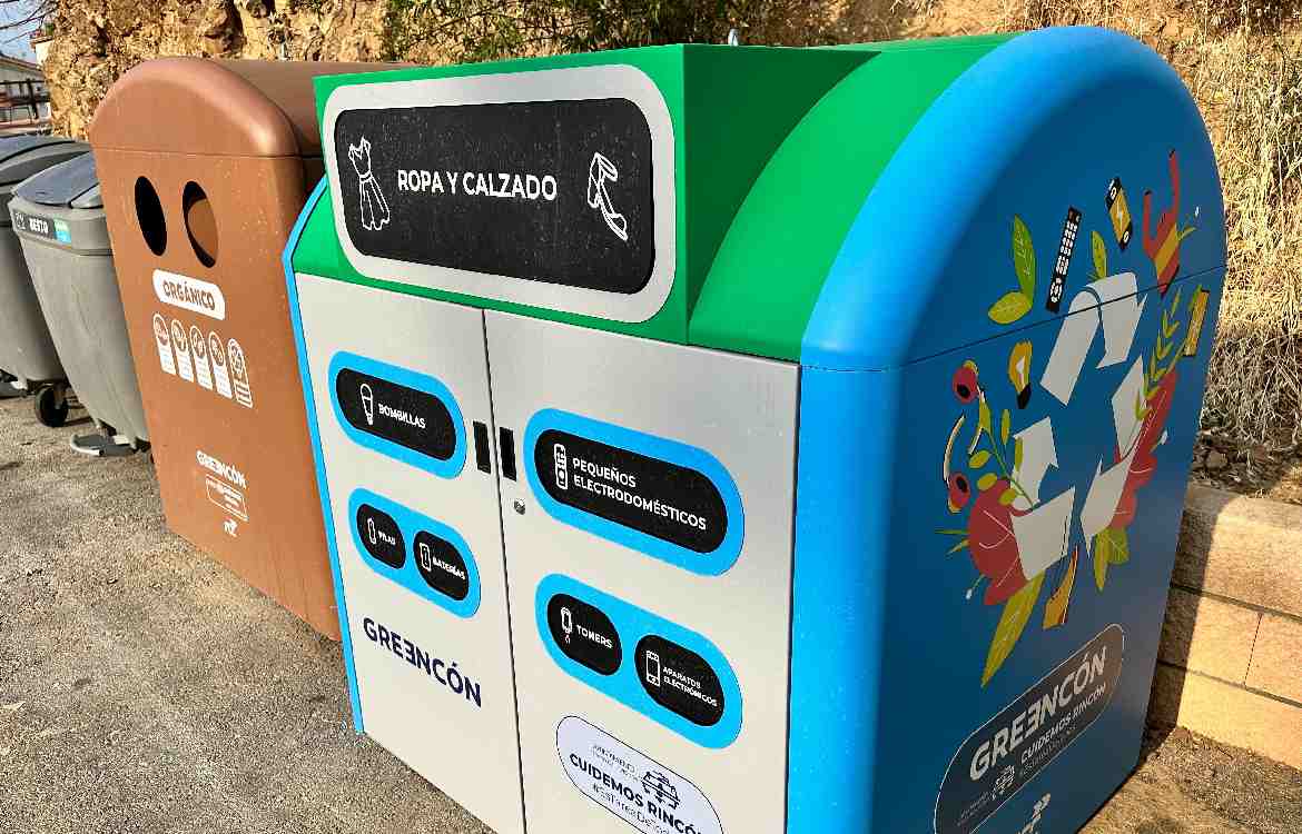 Rincón de la Victoria instala Puntos Limpios Móviles para la recogida selectiva de residuos de origen doméstico