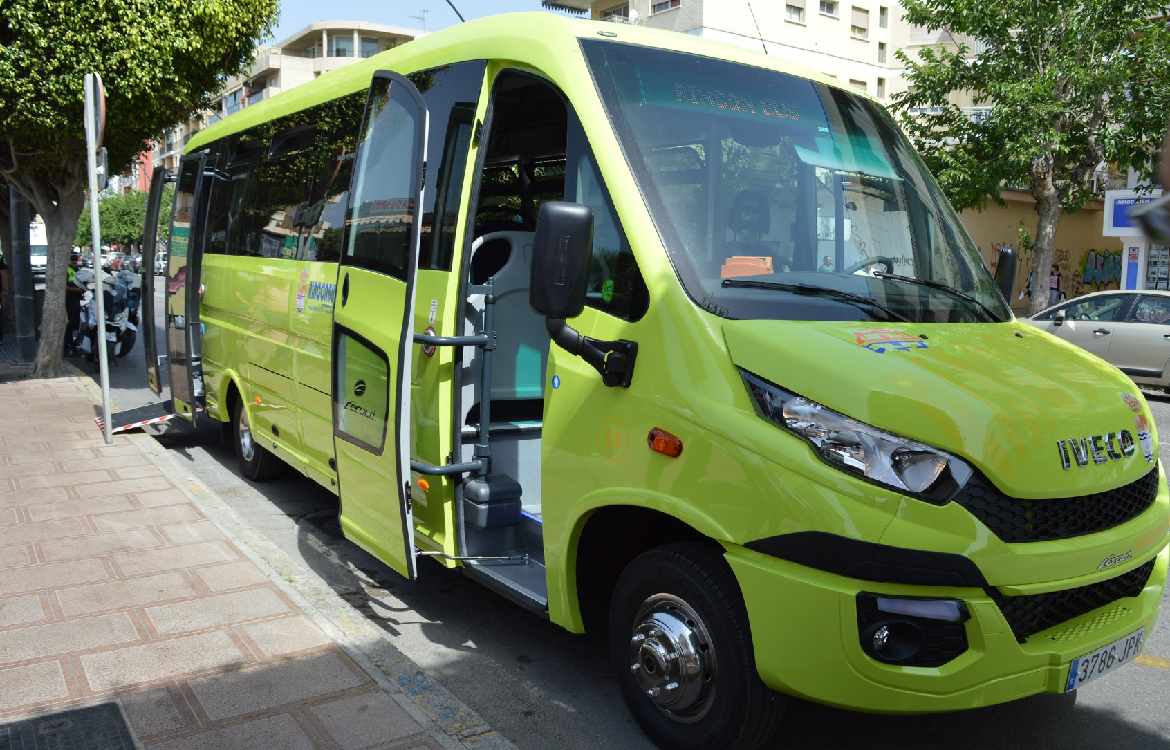 Rincón de la Victoria implementa nuevos horarios y mejoras en todas las líneas del transporte público urbano a partir del 1 de agosto
