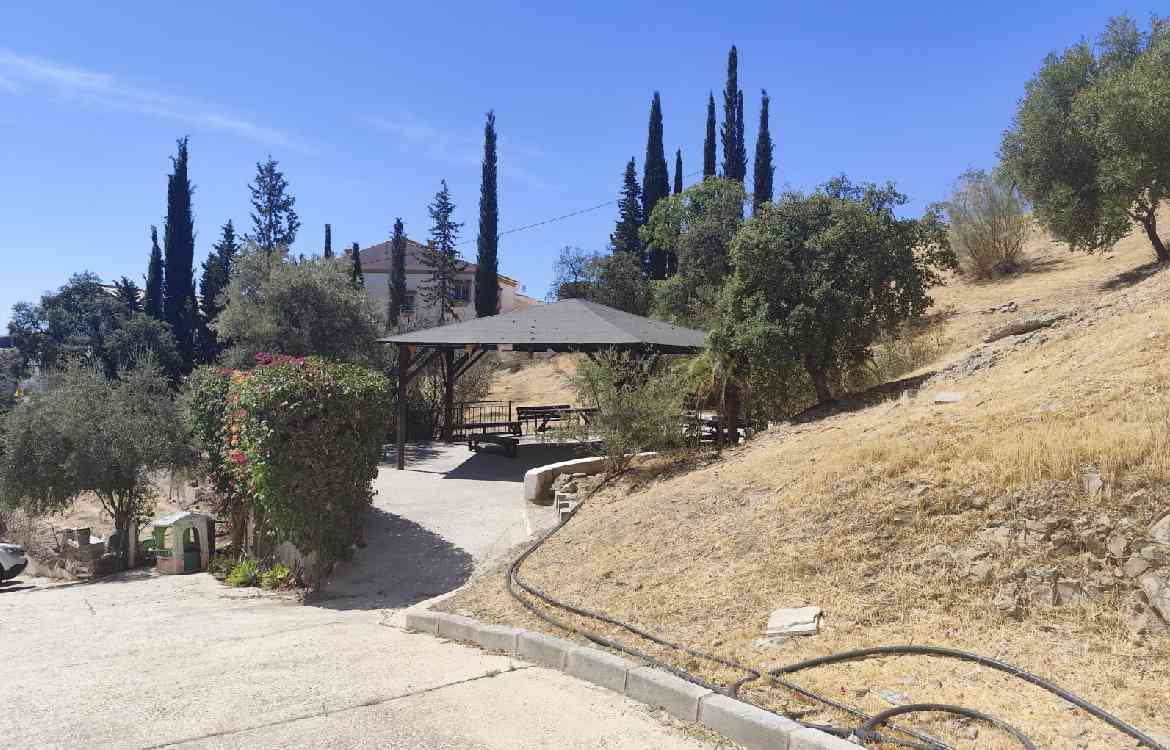 El Ayuntamiento de Rincón de la Victoria acometerá las obras para el acondicionamiento de los espacios que permitirá unificar a todo el alumnado del CEIP La Candelaria en un único edificio