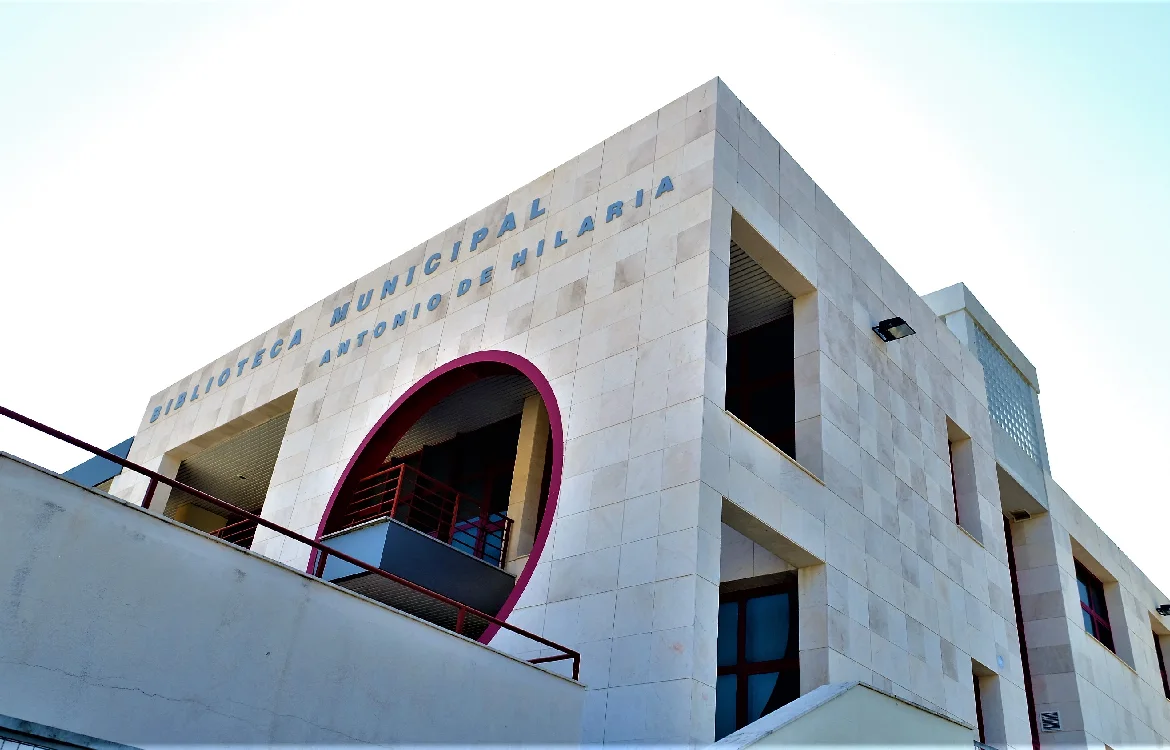 El Ayuntamiento de Rincón de la Victoria amplía el horario de la Biblioteca Público Municipal Antonio de Hilaria durante el periodo de exámenes